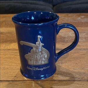 Walt Disney World mug. In great condition. No use.